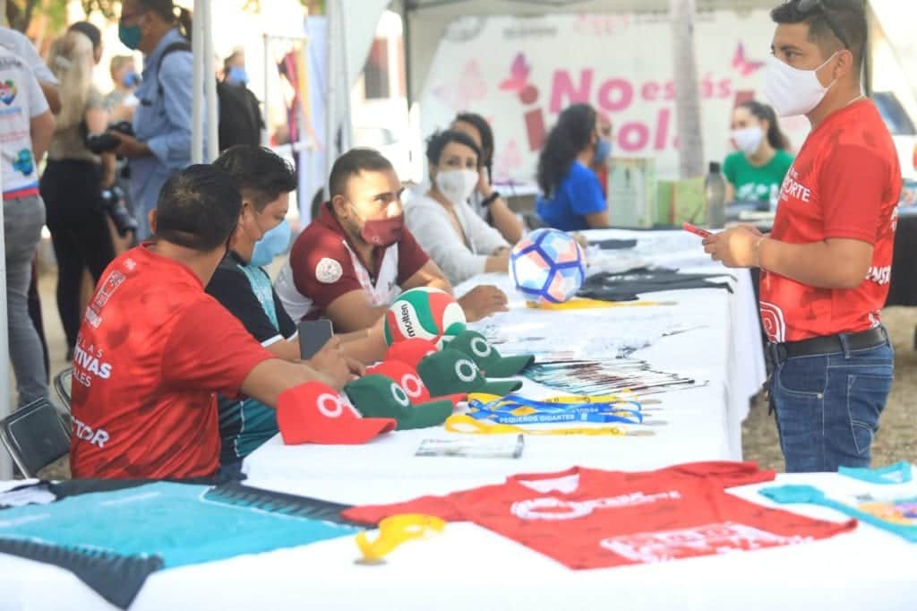 Apoyan a ciudadanos con el programa “Todos Somos Solidaridad”