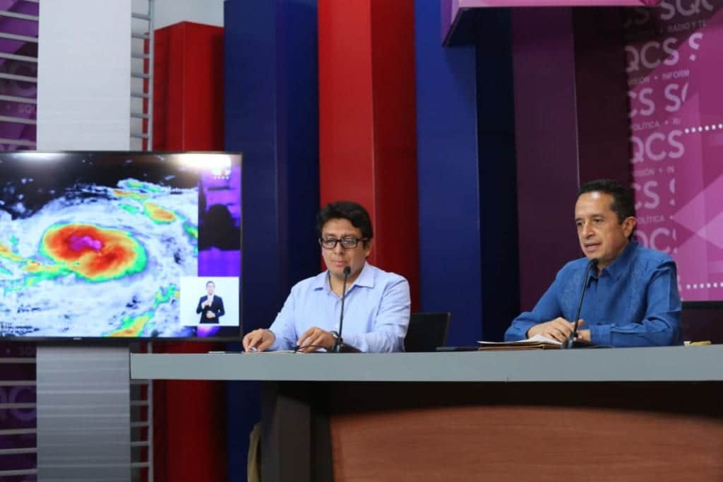 Carlos Joaquín: manténganse en casa, seguros y protegidos, hasta que pasen los efectos del huracán