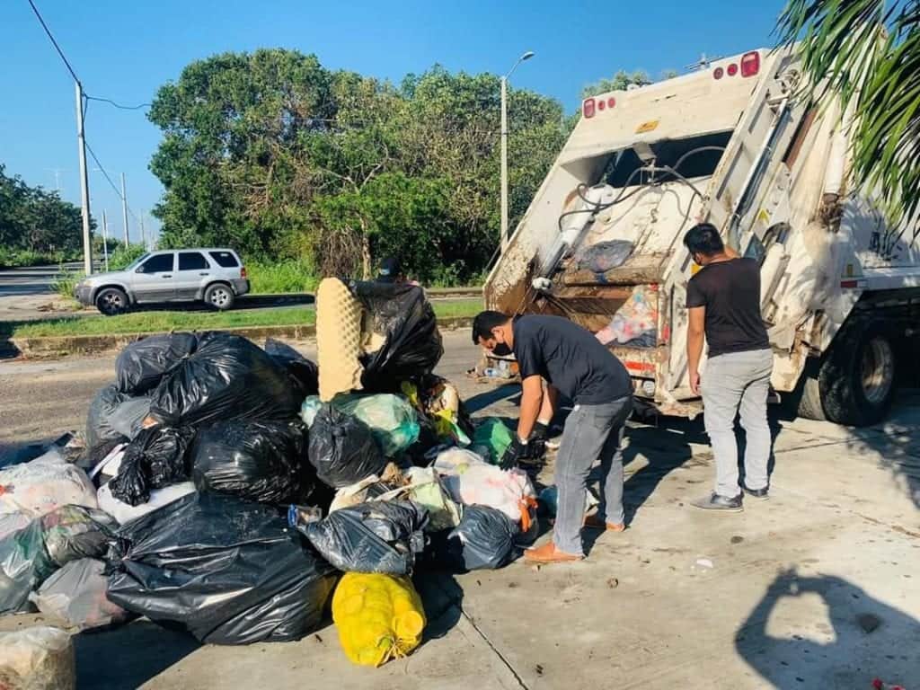 Continúan los servicios de recolección de basura en Benito Juárez