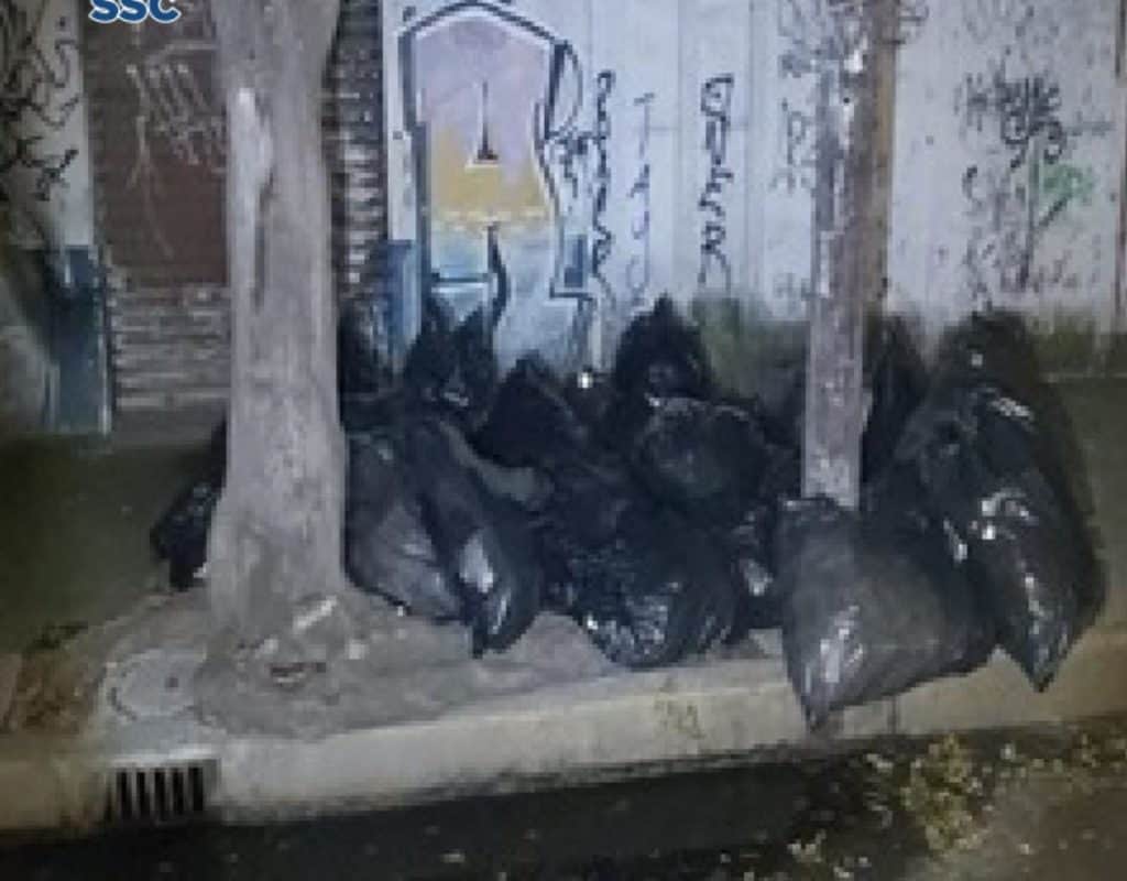 Abandonan 27 bolsas con medicamentos para el cáncer en calles de la Cdmx