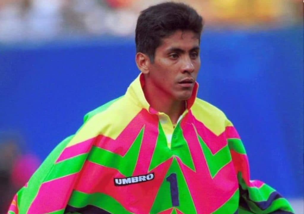 Video: Celebra internet los 54 años de Jorge Campos