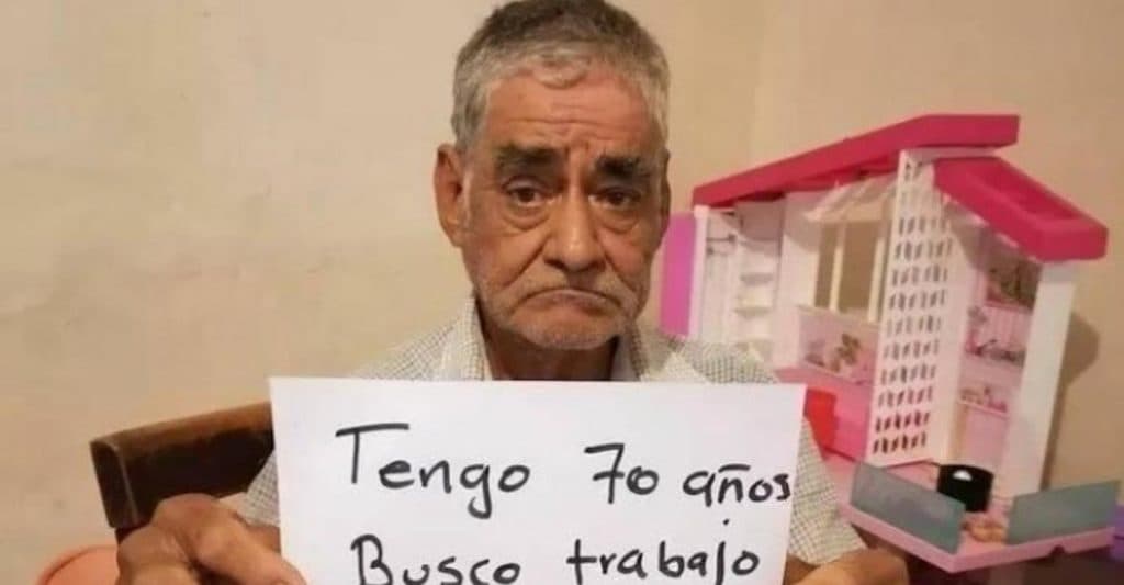 Abuelito de 70 años pide trabajo para poder cotizar en el IMSS
