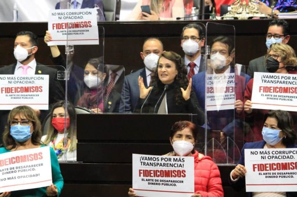 Extinguen diputados 109 fideicomisos, entre ellos el Fonden; serán destinados a Salud