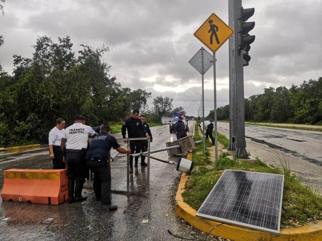 Huracán 'Delta' causa daños mínimos en Playa del Carmen
