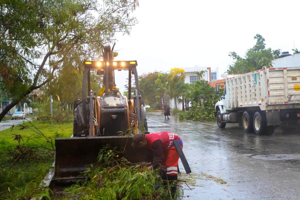Gobierno de Solidaridad hace llamado para mantenerse en casa mientras pasa "Gamma"
