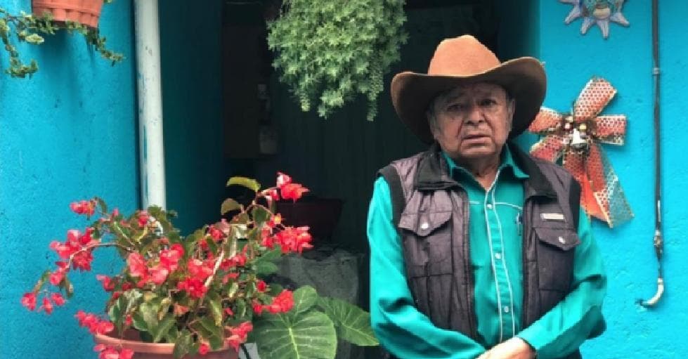 Carpintero y empleada doméstica "vendieron" equipo de espionaje al gobierno de EPN