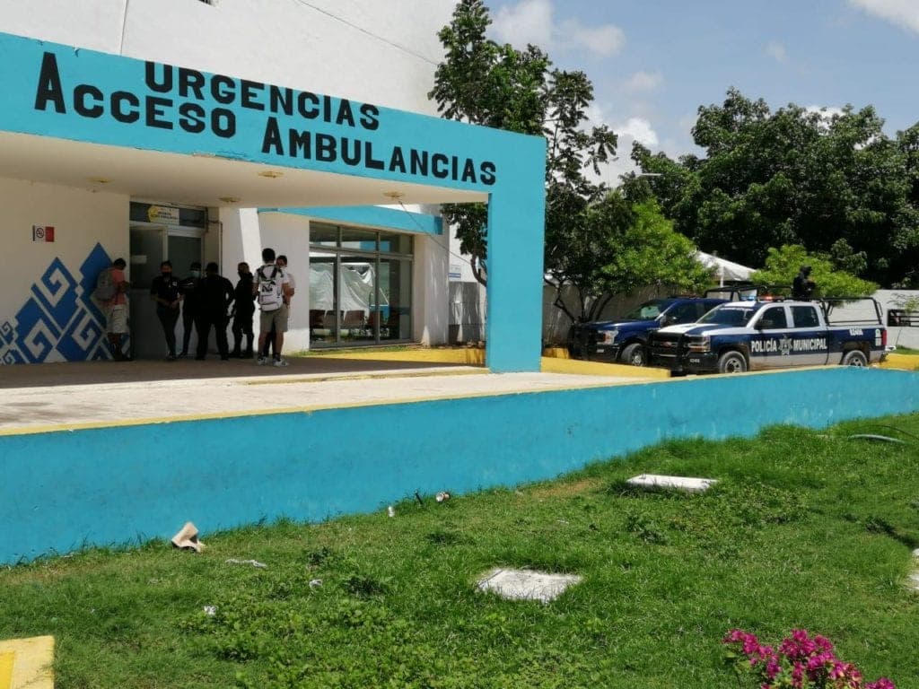 Hospitalizan a mujer tras recibir golpiza de su pareja en Playa del Carmen