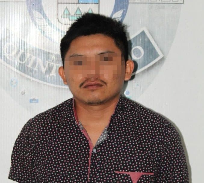 Tras persecución, detienen a presunto sicario con fusil de asalto en Tulum