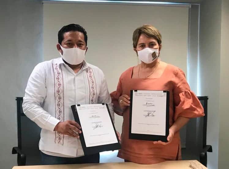 Firma Laura Beristain convenio para el Programa de Ordenamiento Territorial del Sureste