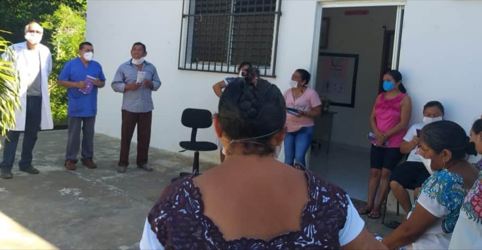 Brindan atención médica oportuna a habitantes de comunidades de Tulum