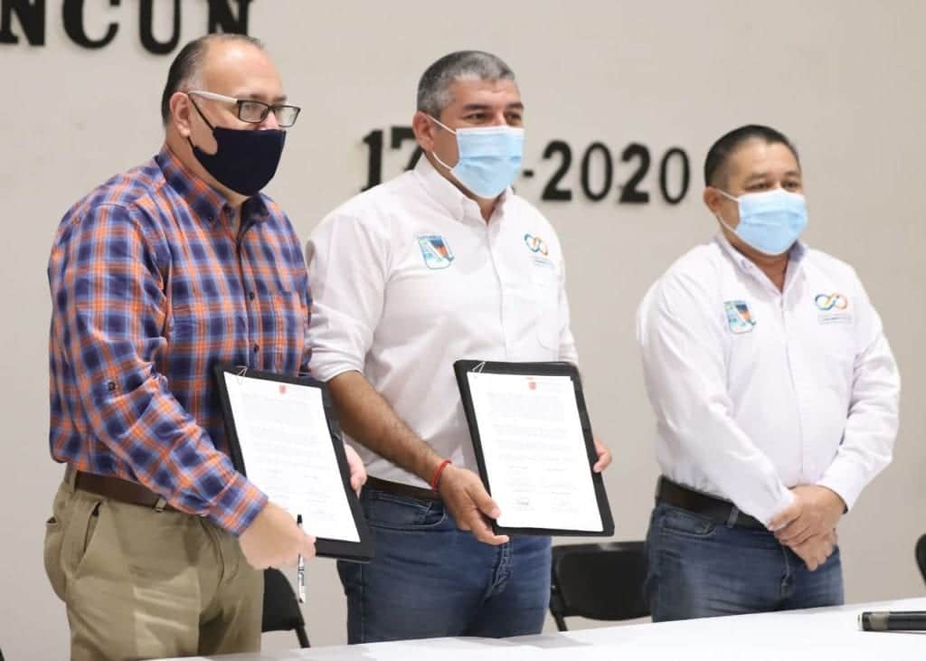 Firma Puerto Morelos convenios con 3 universidades para facilitar acceso a la educación