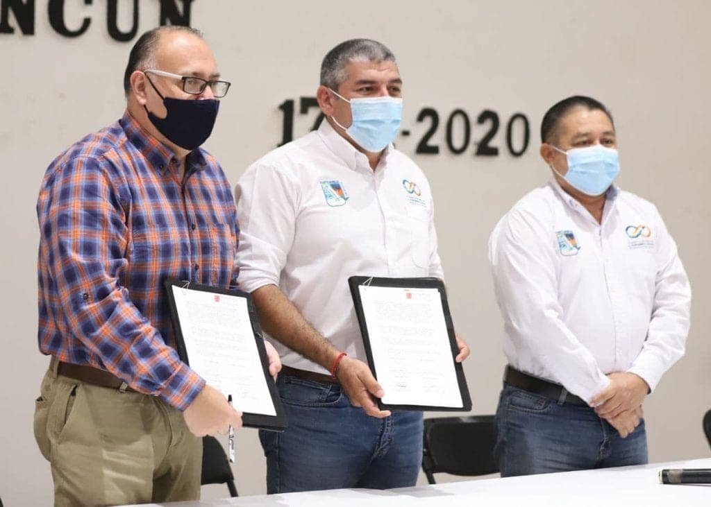 Firma Puerto Morelos convenios con 3 universidades para facilitar acceso a la educación