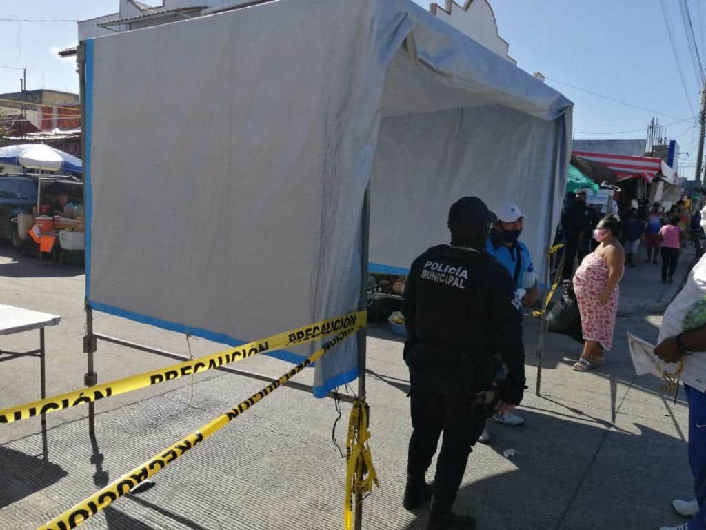 ¡Tremendo susto! Mujer encuentra un muerto en el pasillo de su casa, en Playa del Carmen