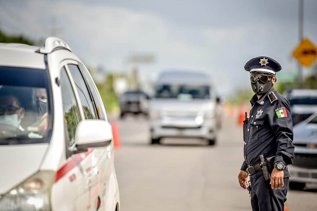 Refuerzan medidas sanitarias en filtros de entrada a Tulum