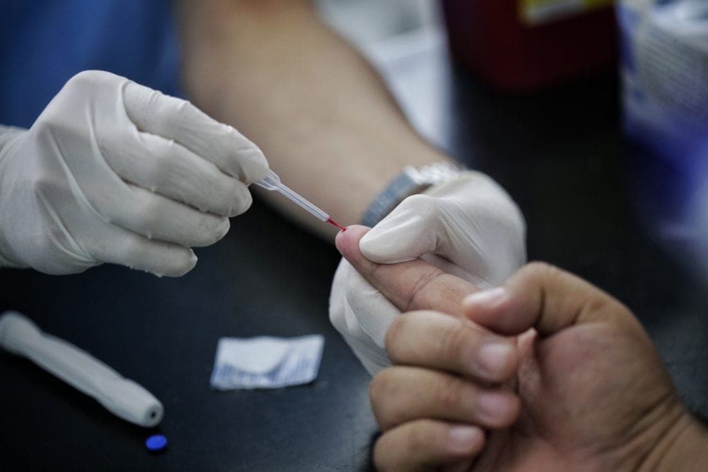 Estos son los módulos y horarios para aplicarse pruebas rápidas de Covid-19 en Cancún