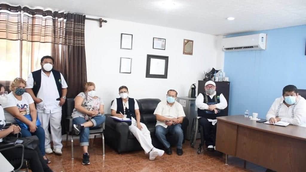 Sigue manifestación de trabajadores del Hospital General de Chetumal por "bono Covid"