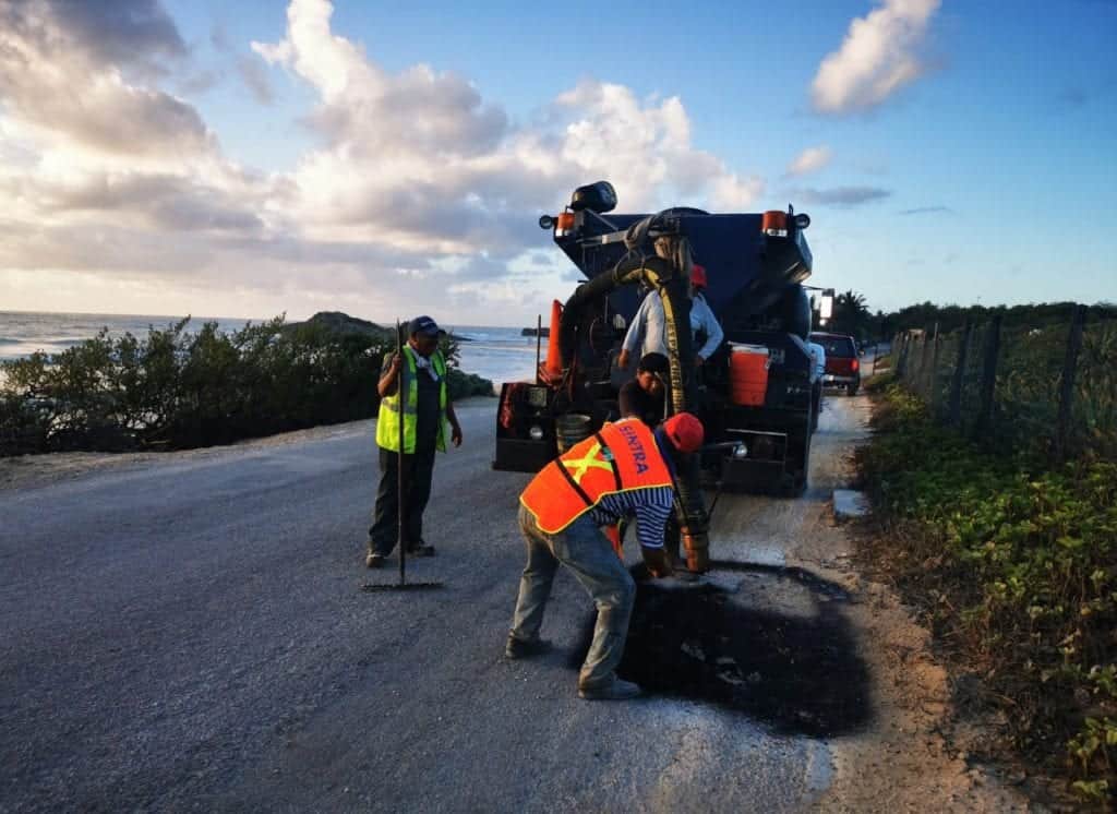 Galería: Siguen adelante los trabajos de bacheo y alumbrado en Tulum
