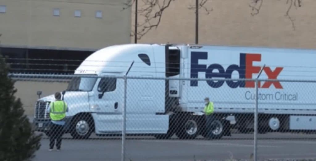 Video: Comienza la distribución de la vacuna de Pfizer para Covid-19 en EU