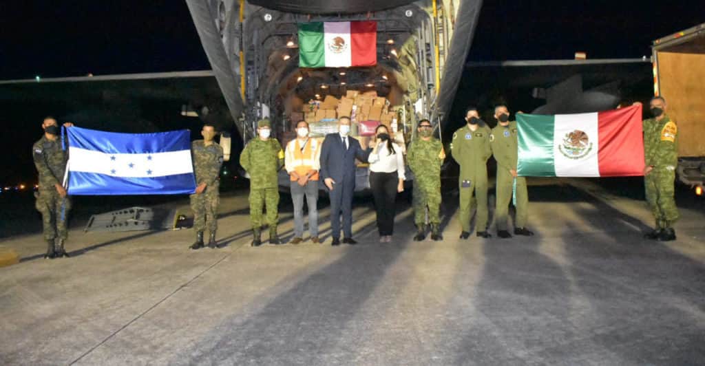 México envía ayuda humanitaria a Honduras mientras siguen inundaciones en Tabasco