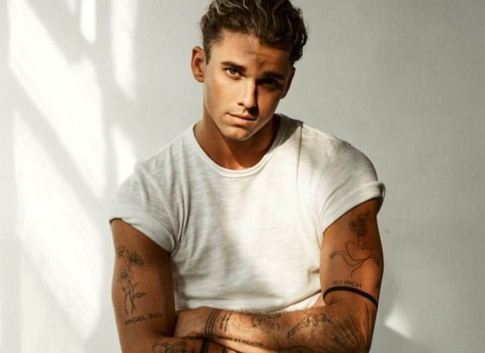 Jay Alvarrez y 'agua de coco' se vuelven tendencia por video sexual