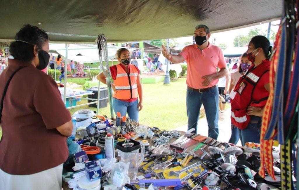 Supervisa Nacho Sánchez Cordero, sana reactivación del tianguis en Leona Vicario