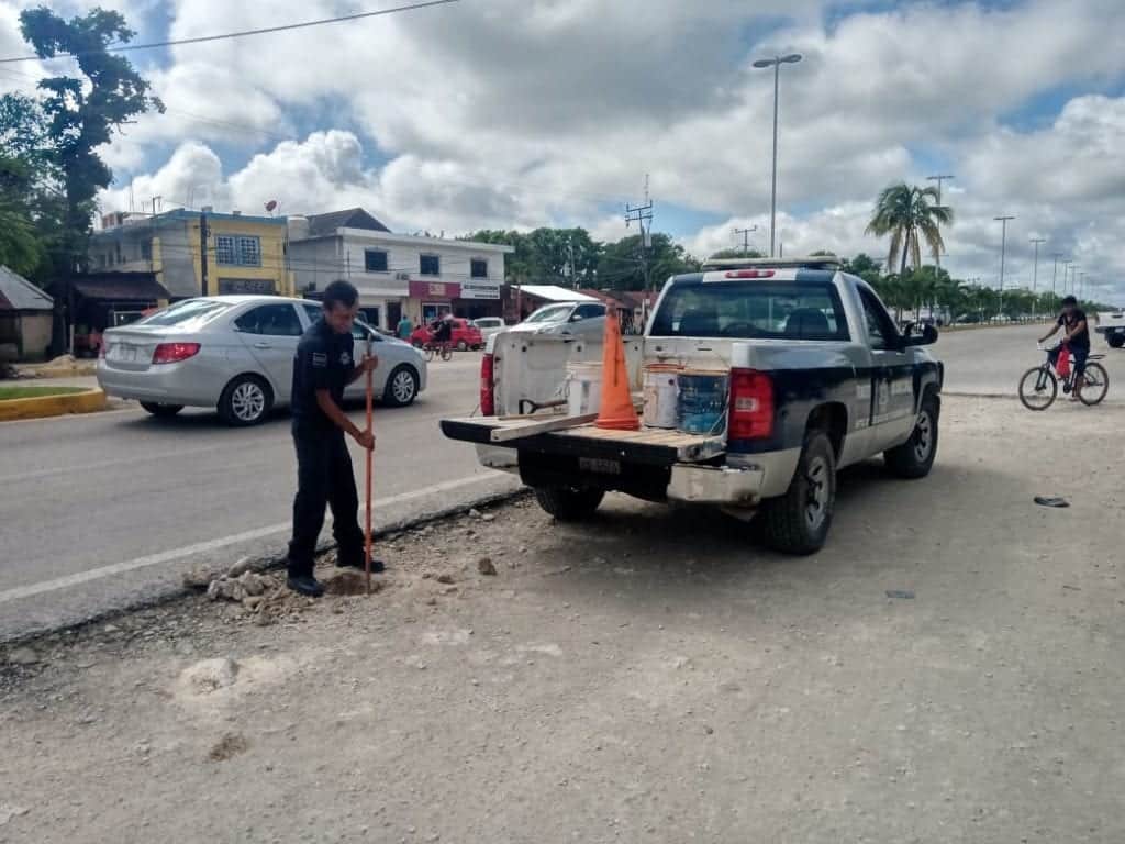 Se mantiene programa se señalización de calles en Tulum