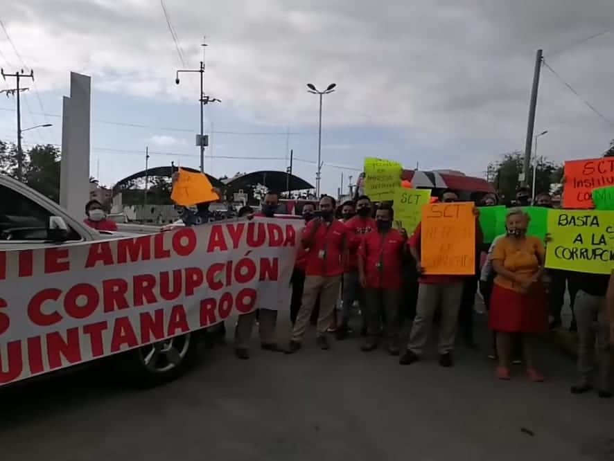 Protestan en Cancún transportistas federales y acusan corrupción de la SCT