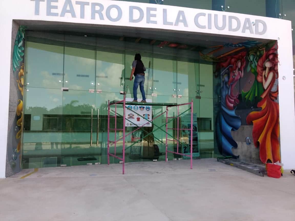 Restauran el mural “Regalo de las Musas” del Teatro de la Ciudad