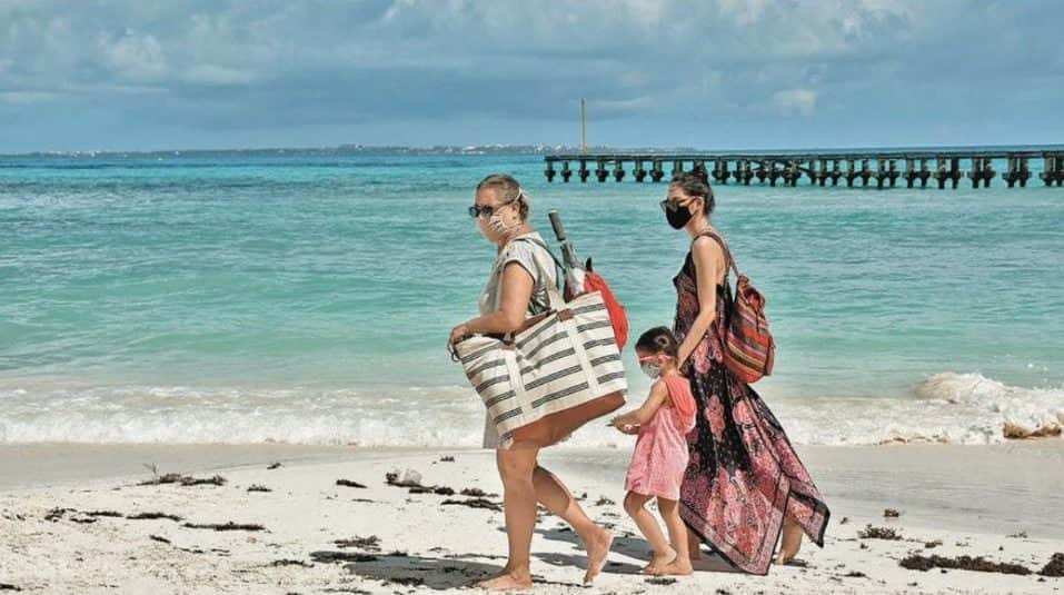 Hoteles en la Riviera Maya regalarán pruebas COVID-19 a huéspedes y alojamiento si dan positivo