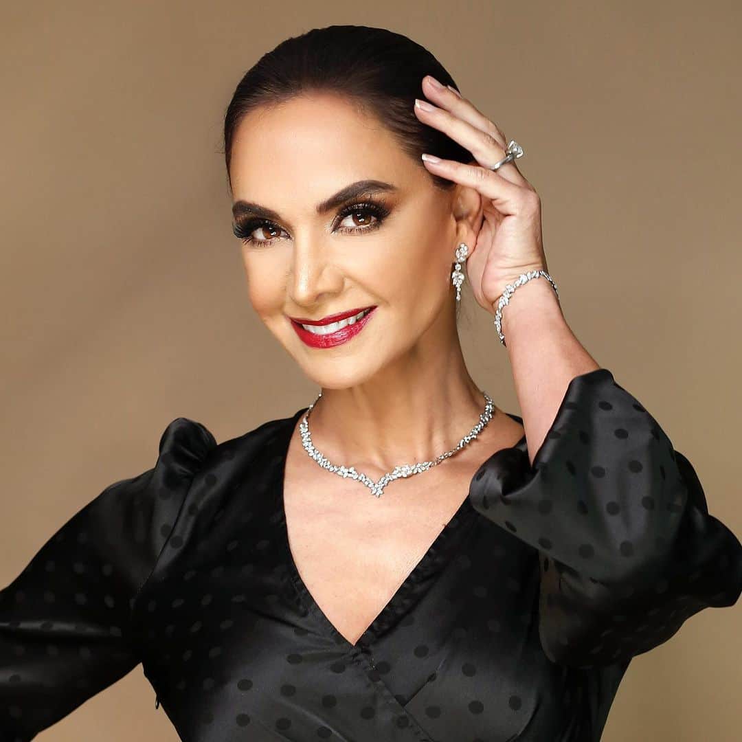 Partido político está en pláticas con Lupita Jones para que sea candidata a gobernadora