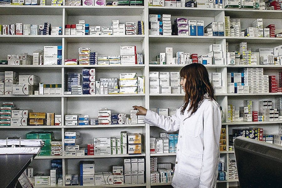 Farmacias y supermercados buscan comercializar la vacuna contra el COVID-19