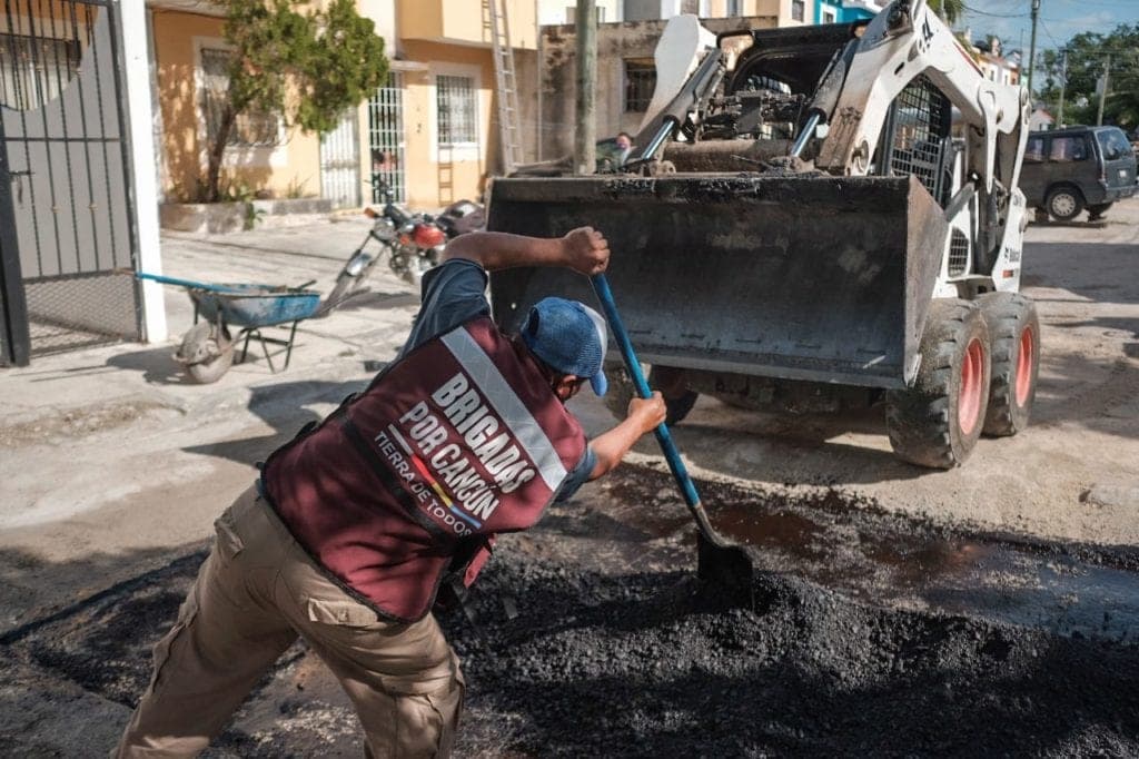 Dan banderazo en BJ a trabajos de bacheo en más de 5 mil metros cúbicos del municipio