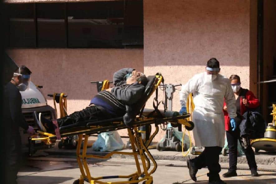 Visitó a su mamá y no sabía que tenía Covid-19; él está muerto y ella en el hospital