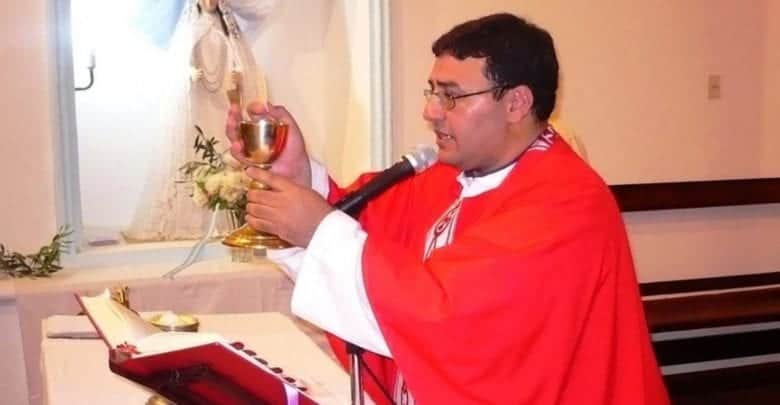 Después no se quejen de los feminicidios: opina sacerdote sobre el aborto en Argentina