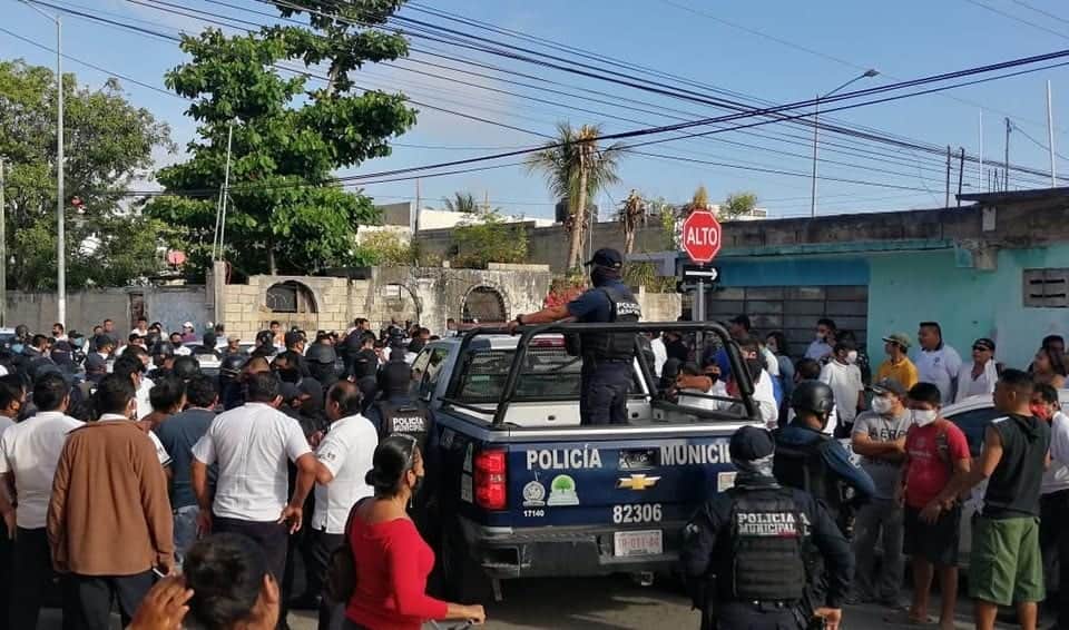 Ladrón que hirió a taxista se salva de ser linchado en Playa del Carmen