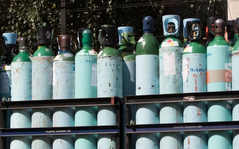 Bloquean cuentas de estafadores que ofrecían falsas vacunas anticovid y tanques de oxígeno