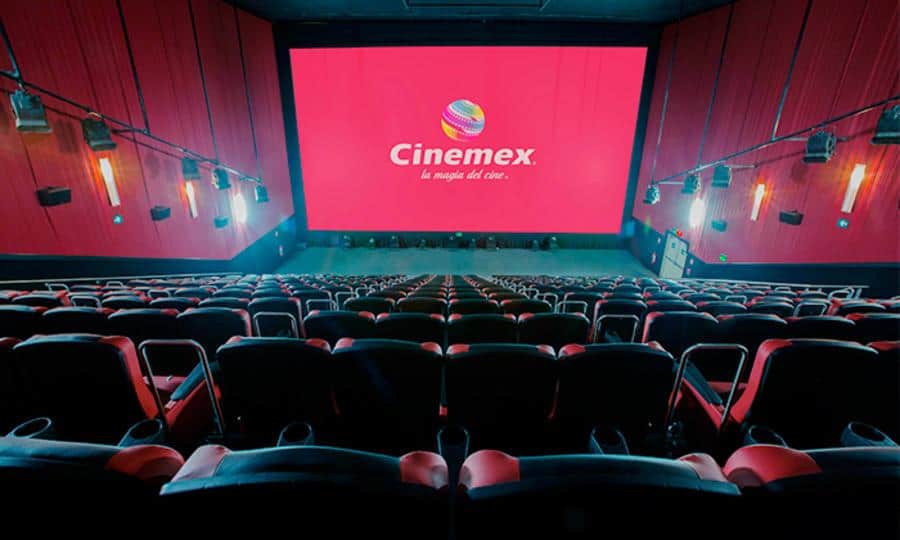 Cinemex cierra 145 cines para reducir su deuda