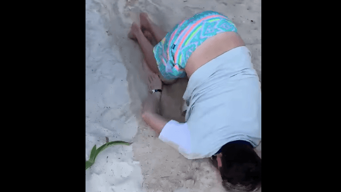 ¿Qué pasó en Tulum? El hombre gusano que desafía al coronavirus