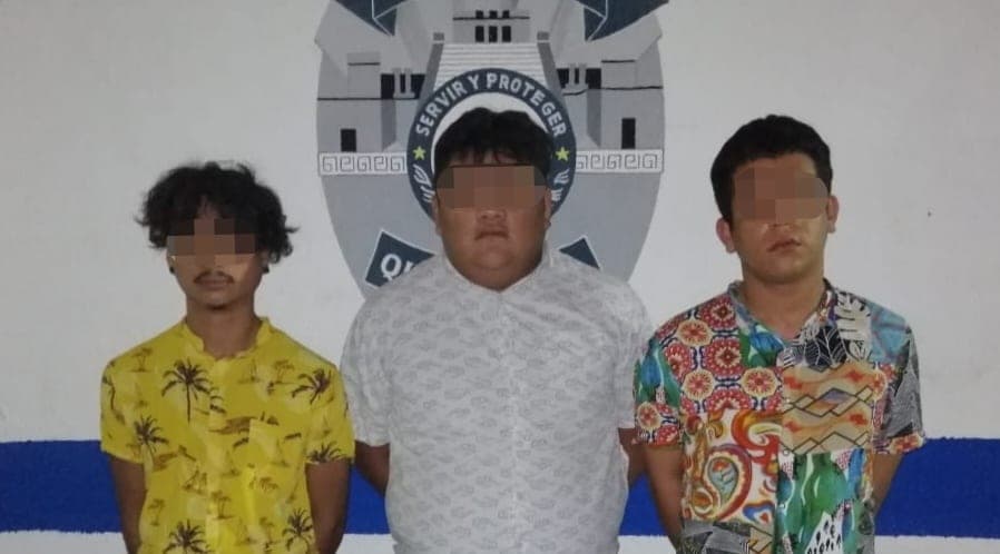 Detienen a tres narcomenudistas en zona costera de Tulum