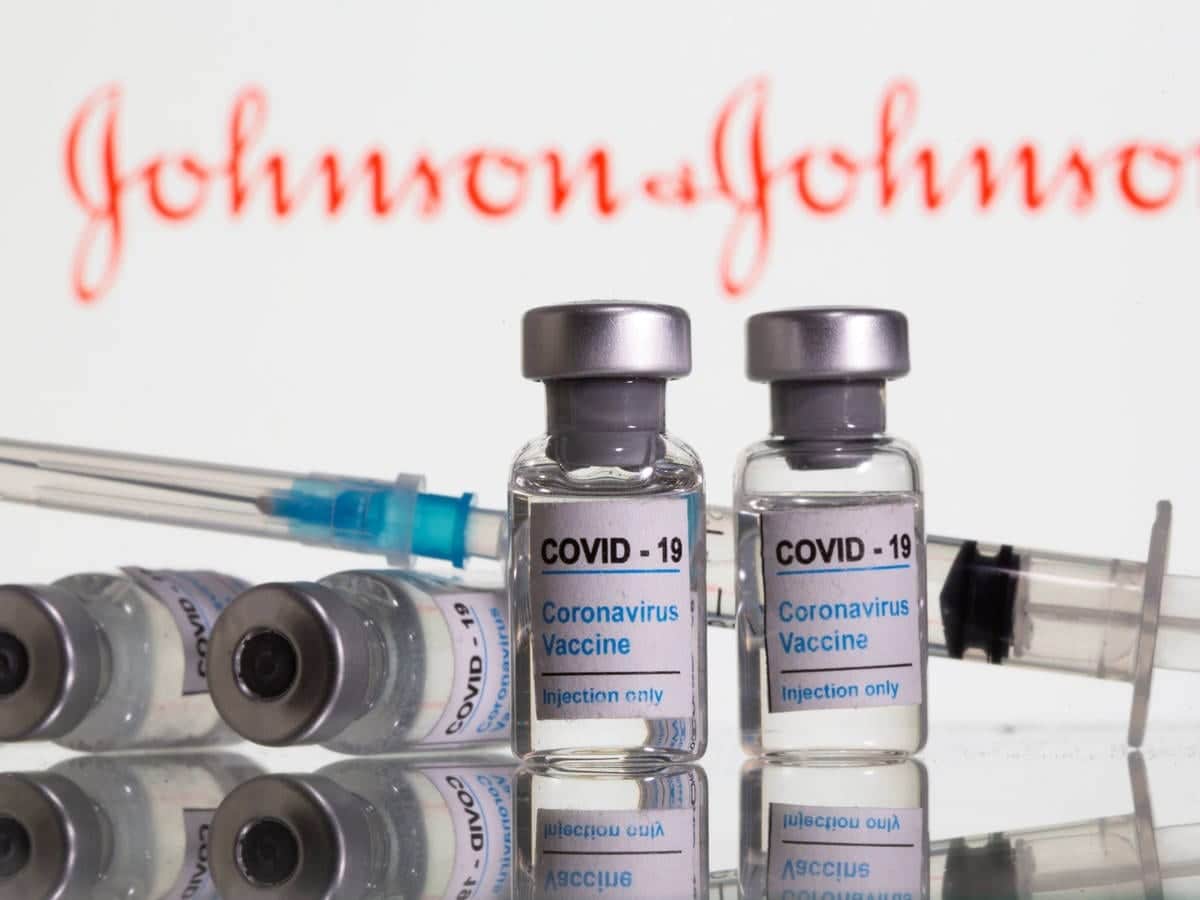 Johnson & Johnson enviará hasta 400 millones de vacunas COVID-19 a África