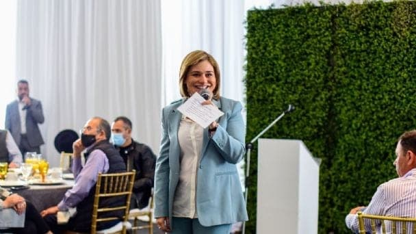 Juez retira pasaporte a candidata del PAN a la gubernatura de Chihuahua