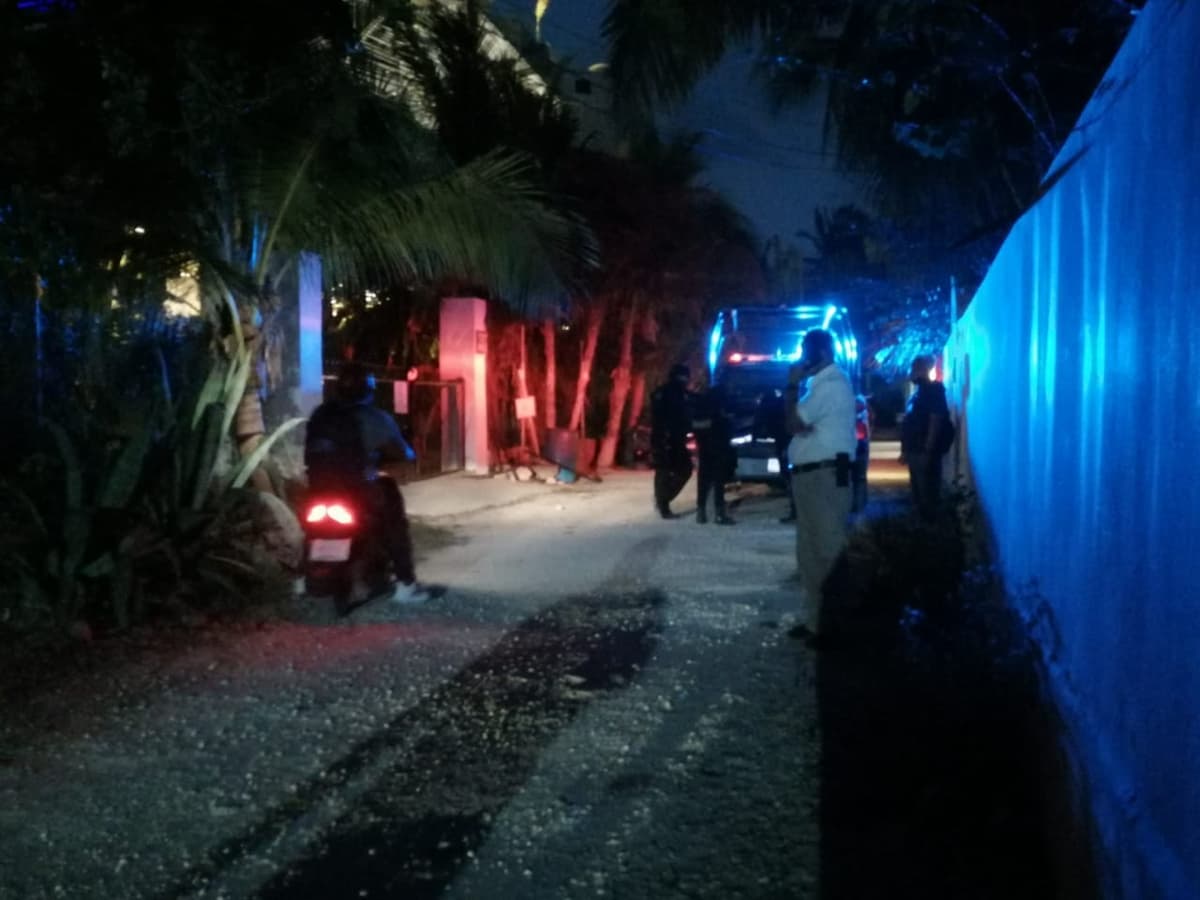 Fallece turista extranjero que cayó del segundo nivel de un hotel de Xcalacoco