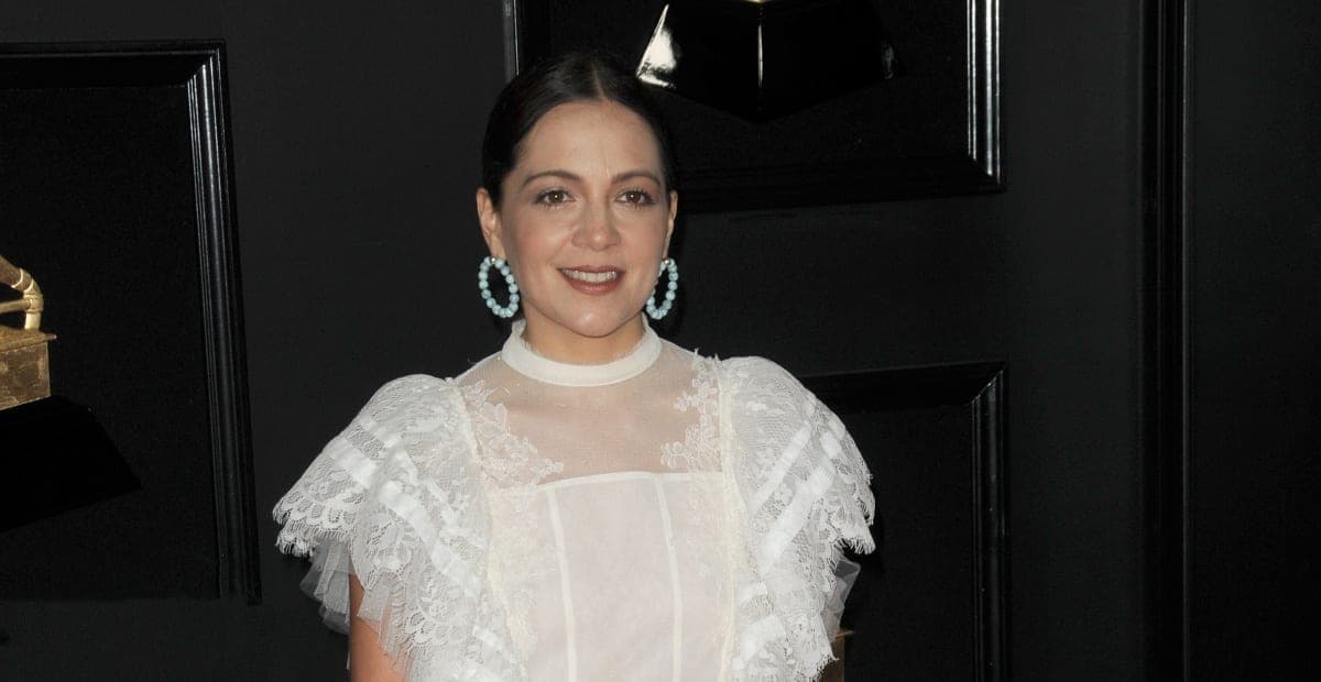 “Viví la violencia de género sin darme cuenta”, revela Natalia Lafourcade