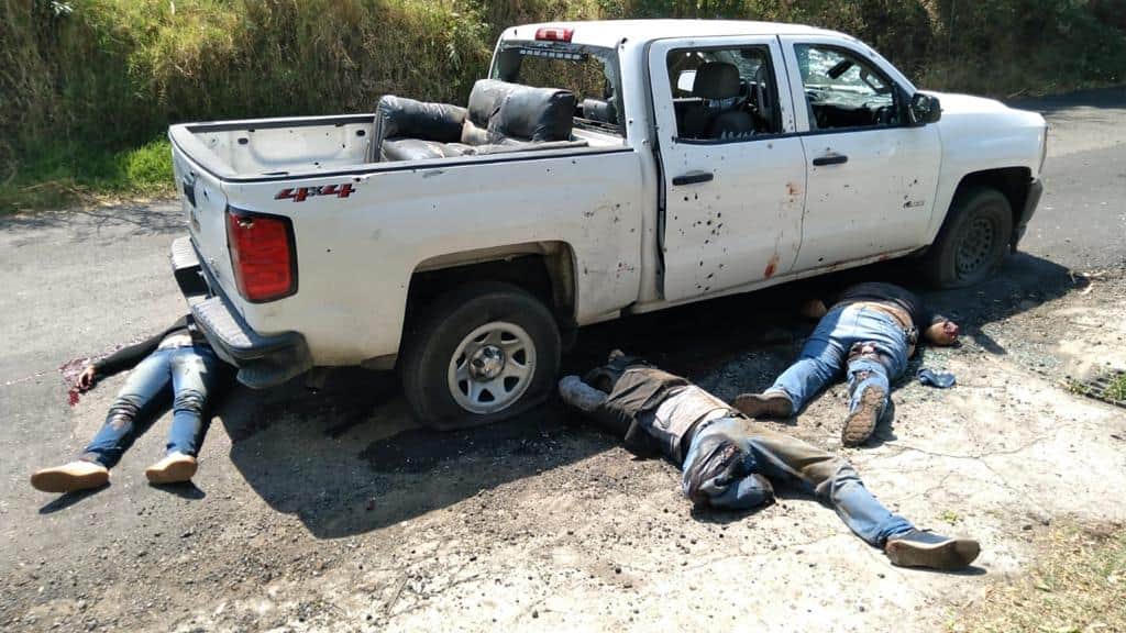 Asesinan a 13 policías emboscados en Edomex por grupos criminales