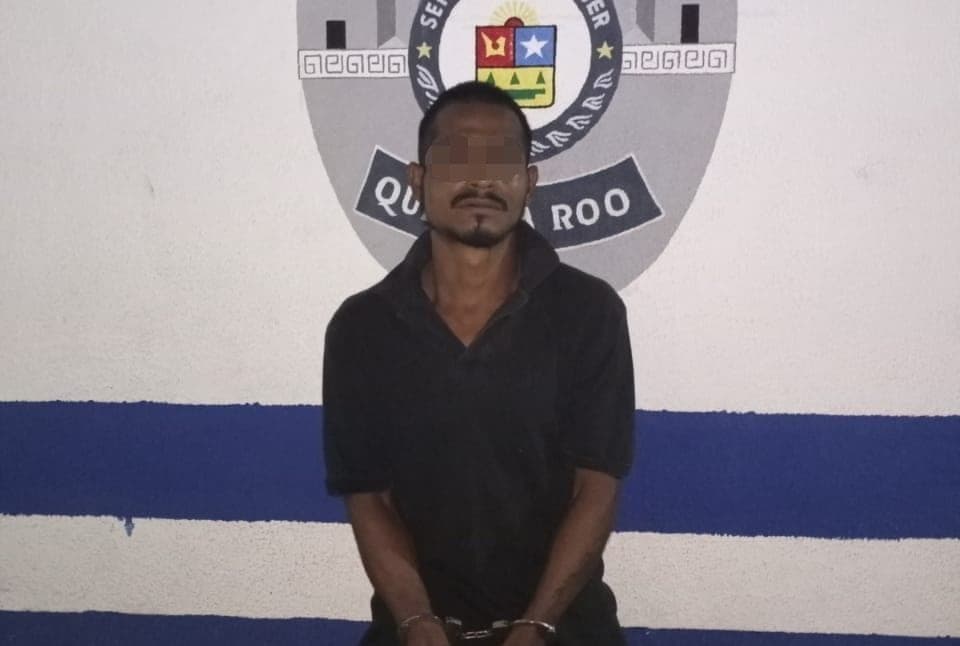 Capturan a sujeto con bolsa llena de presunta mariguana en Tulum