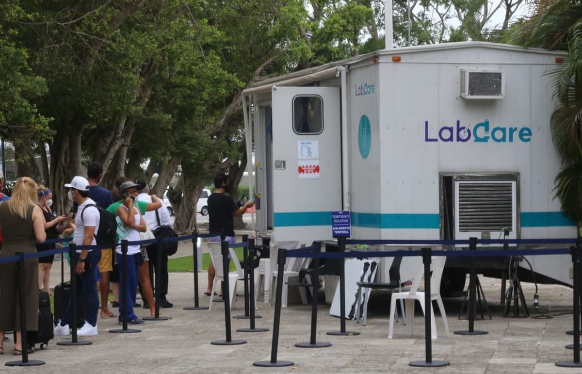 Denuncian la falsificación de resultados de la prueba de Covid-19 en laboratorios ilegales