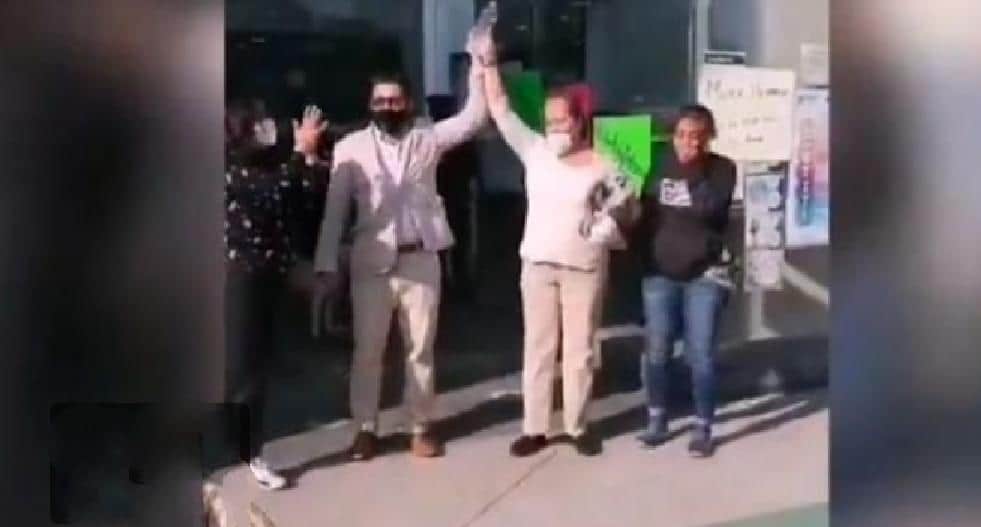 Liberan a mujer que asesinó a su ex esposo por violar a su hija