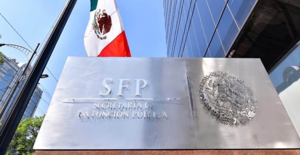 Exfuncionarios denunciados por robo de expediente de "La Casa Blanca" de EPN, trabajan en Edomex