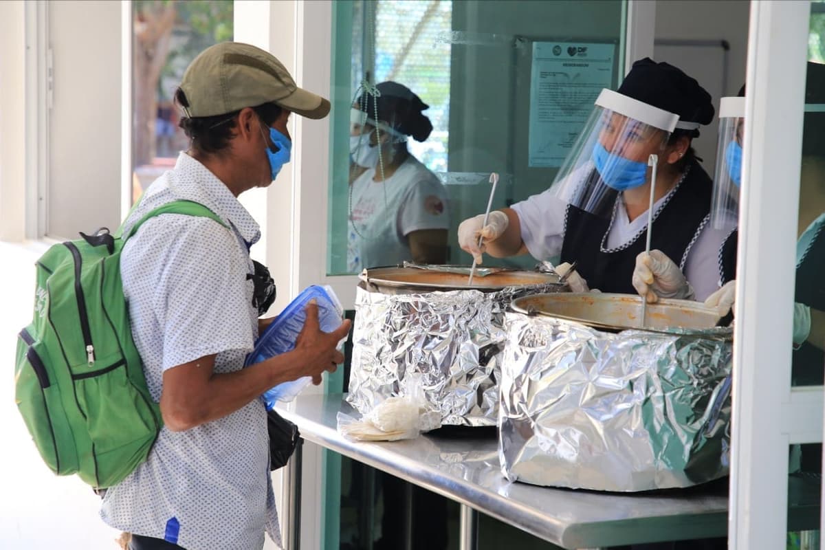 Cerca de 350 mil comidas gratuitas entregadas en Playa Carmen