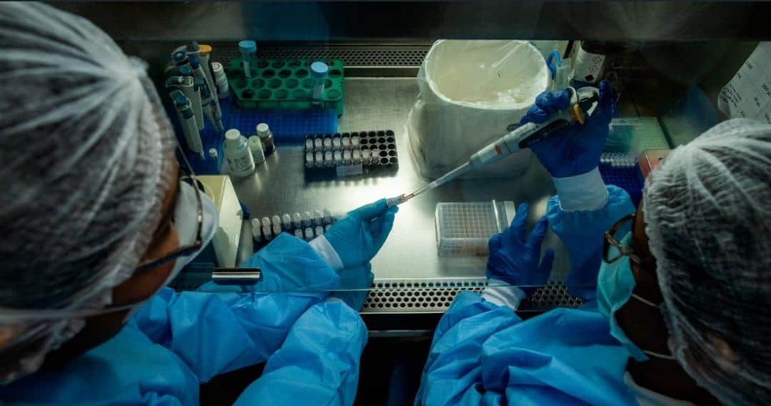 Preocupa en Reino Unido la "variante mutante doble" de Covid-19